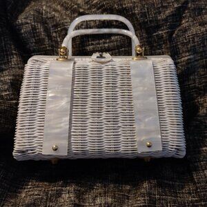 Vintage white woven wicker and pearlized lucite handbag 50s 60s